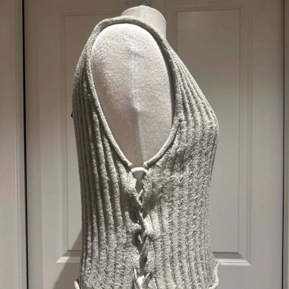 Divided Light Green Ribbed Tank Top - Picture 7 of 8